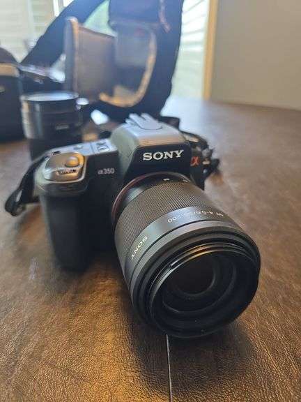 Sony a350 camera and accessories