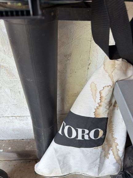 Toro leaf blower