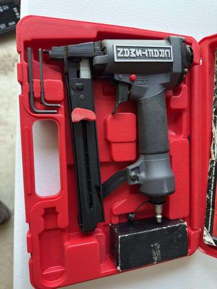 Craftsman 1/4” crown stapler