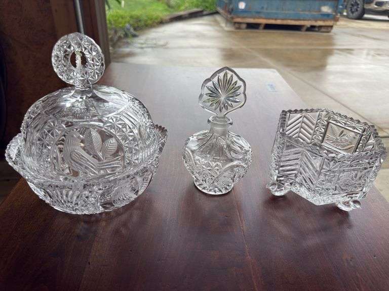Lot of Hofbauer byrdes lead crystal items as shown.