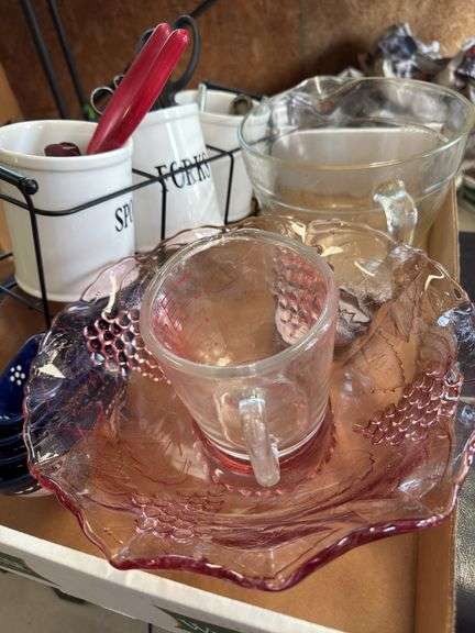 Lot of kitchen items