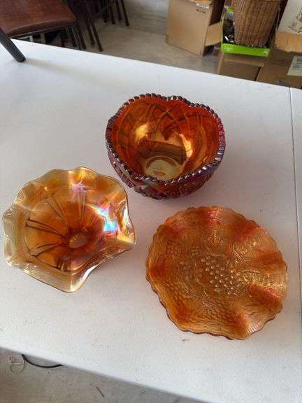 3 pieces of carnival glass