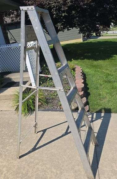 6 ft aluminum a frame ladder