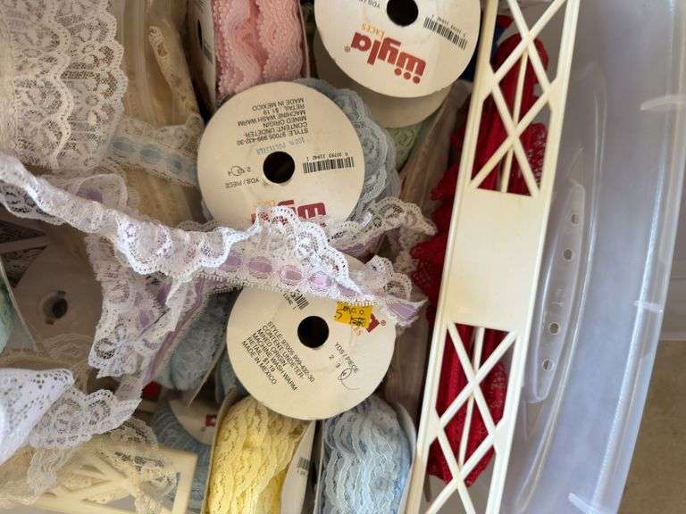 Large lot of crafting items. Look at all the pics