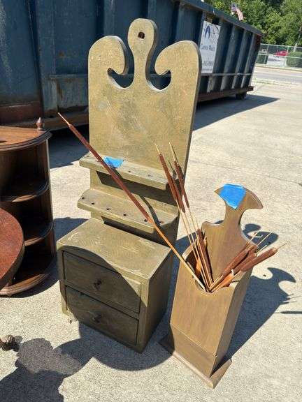 Small curio cabinet, piano bench, Americana items