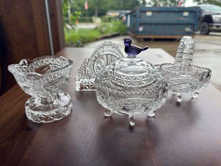 Lot of Hofbauer byrdes lead crystal items as shown.