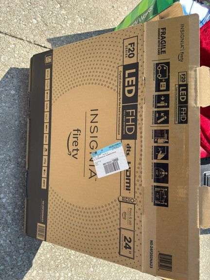 Jensen 19” 12 volt LED Tv for Rv. Seller says it works. Disregard box labels