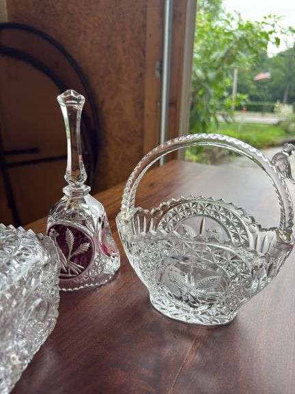 Lot of Hofbauer byrdes lead crystal items as shown.