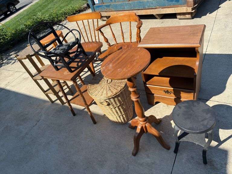 Large lot of miscellaneous woodcraft