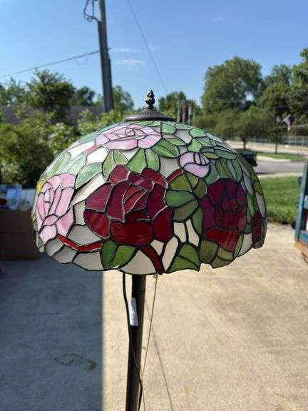 Stained glass style rose floor lamp