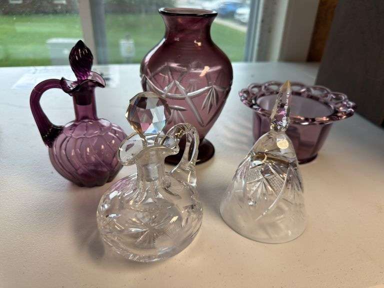 Glassware as shown