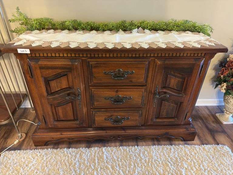 Wood buffet that closely matches lot 3