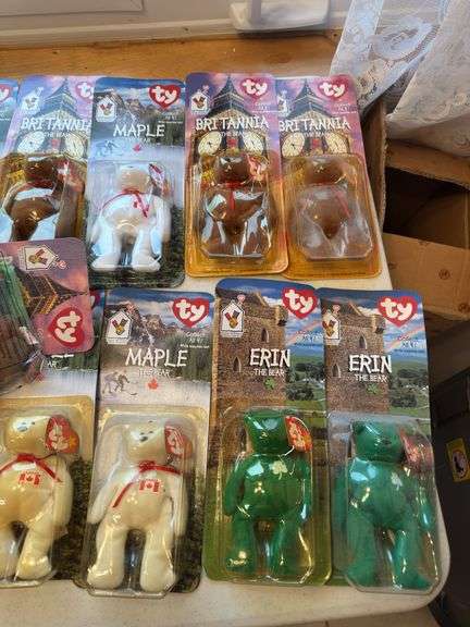 McDonald’s Ty country bears as shown