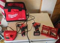 Milwaukee M12 drill and impact set
