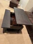 Coffee table with lift up top for storage