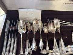 International deep silver set in case