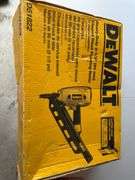 Dewalt heavy duty clipped head framing nailer