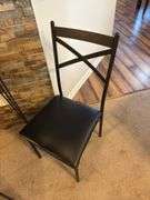 Bistro table with 2 chairs 29”x29”x29”