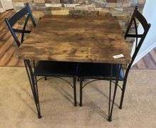 Bistro table with 2 chairs 29”x29”x29”