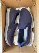 Large lot of women’s shoes. Most look like barely or never worn, size 8