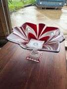 Decorative glass bowl