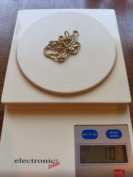 14k gold necklace. Approximately 5.9 pennyweights