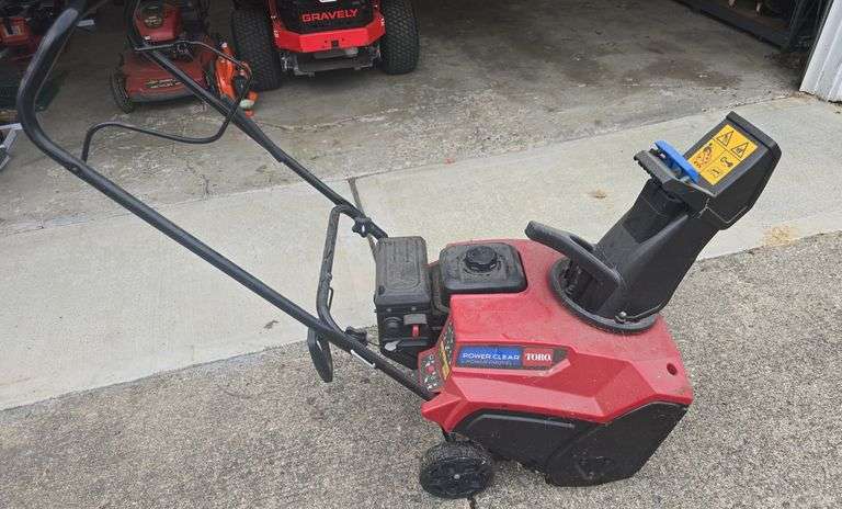 Toro Power Clear snow blower