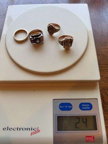10k rings. Approximately 15.30 pennyweights