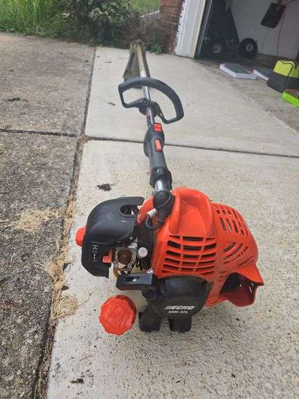 Echo weedeater SRM 225