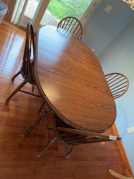 Dining table and 4 chairs