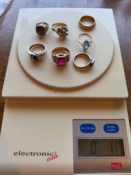 14k gold rings. Approximately 20.10 pennyweights