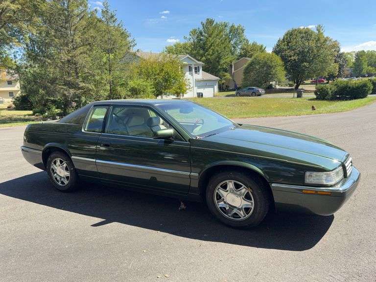 2001 CADILLAC Eldorado 2001 Cadillac Eldorado 2 door. Runs and drives. 32V Northstar
