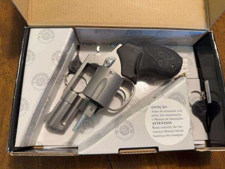 Taurus M85 .38SPC hand gun with box.