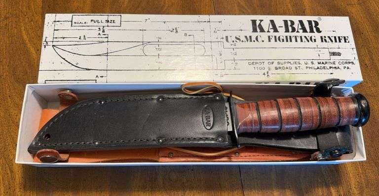KA-BAR knife with sheath
