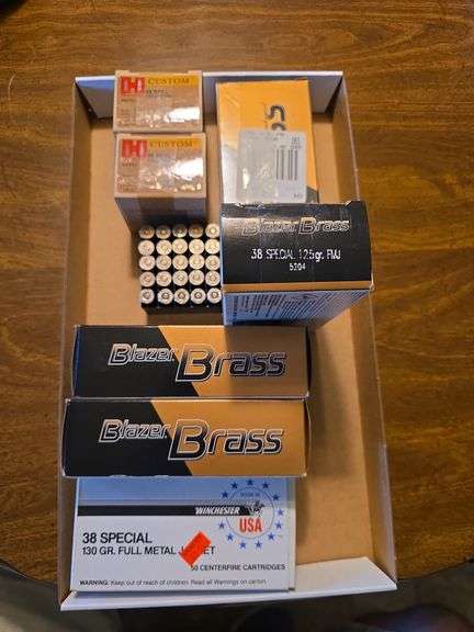 Flat of 38 special ammunition