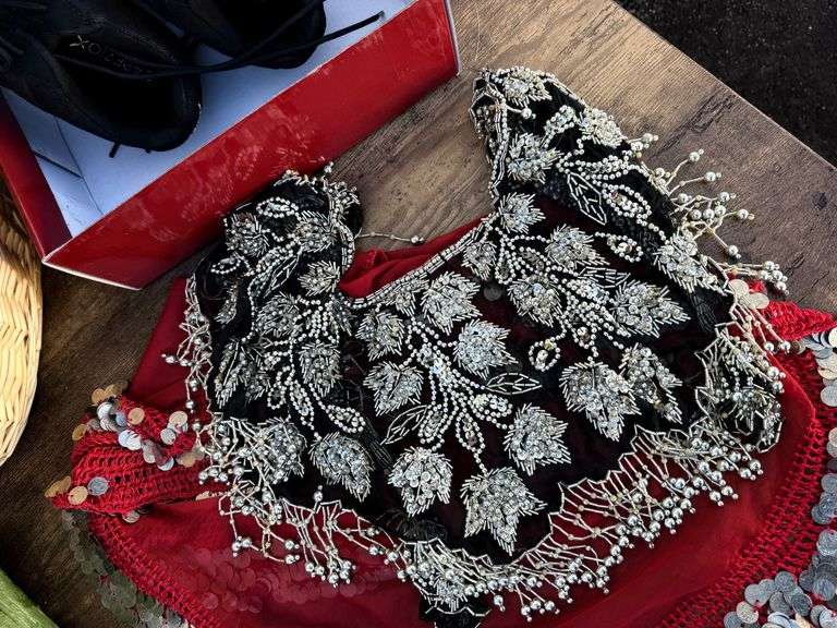Belts, Baskets & Bellydancing