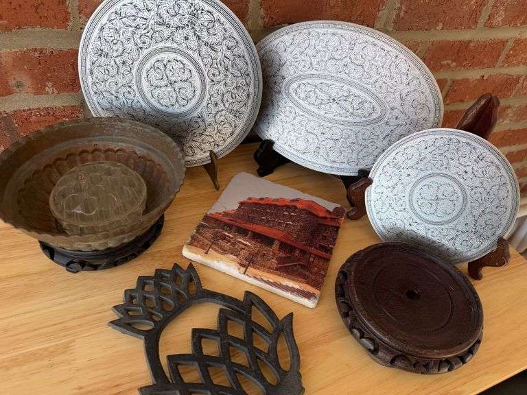 Trivets, Risers, & Displays