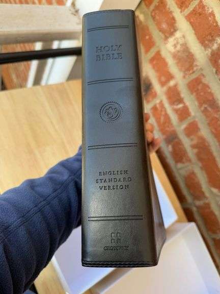 New Large Print Bible