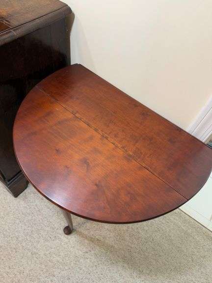 Kittinger Williamsburg Reproduction Drop Leaf Table