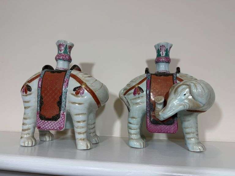 Vintage Mottahedeh Ceramic Candleholder Elephant Pair