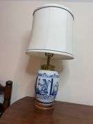 Williamsburg Delft “London” Jar Lamp