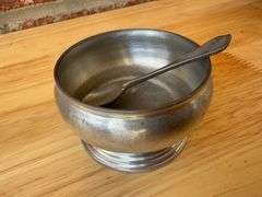 Wiliamsburg Pewter