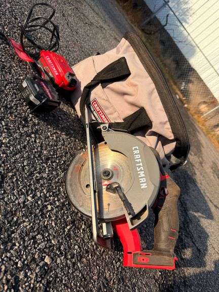 Craftsman 20V Cordless Circular Saw Kit image