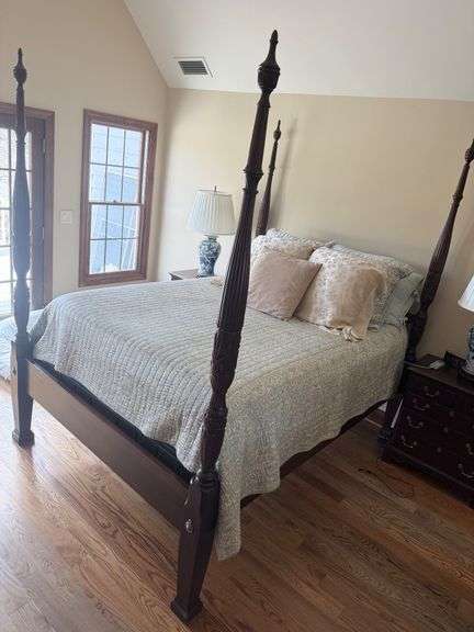 Elegant Queen-Sized Four-Poster Bed with Sleep Number Mattress image