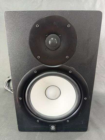 Yamaha HS8 Powered Studio Monitor Speaker image