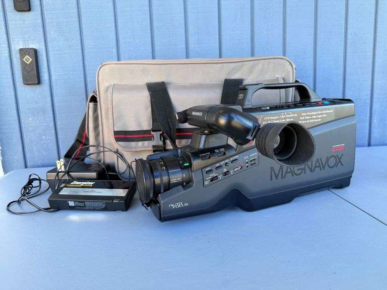 Magnavox VHS Camcorder - Capture Those Moments (Again?) image