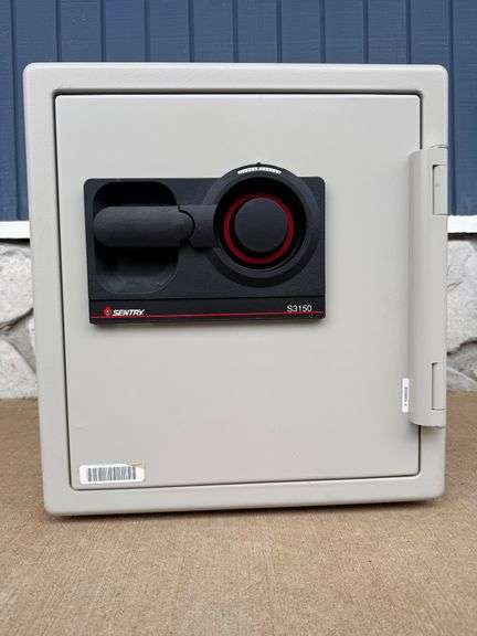 Sentry S3150 Combination Safe - Keeping Your Secrets Safe (Literally!) image