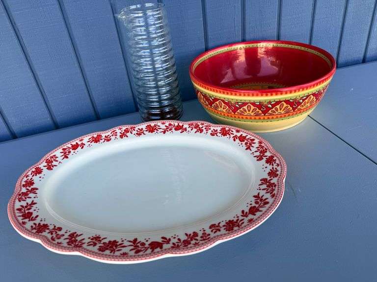 Festive Tableware Trio: Platter, Bowl, and Ribbed Glass image