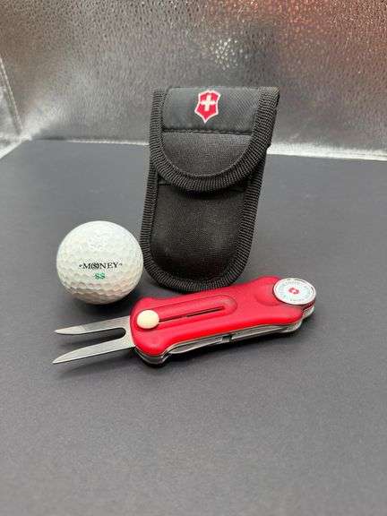 Victorinox Golf Set with Multi-Tool and Accessories image