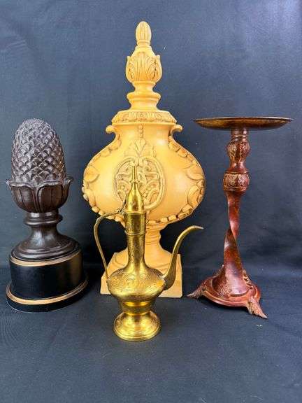 Finials and Other Decor image